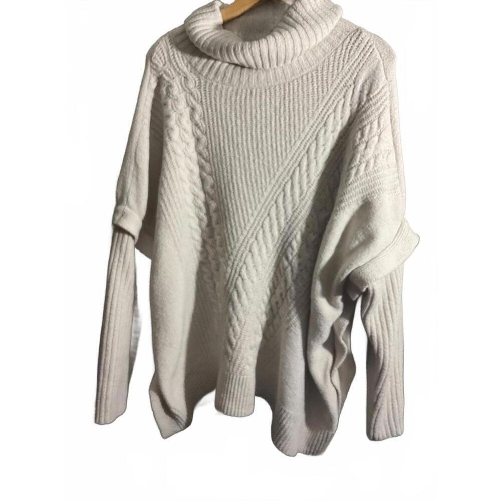 Cozy White Cable Knit Turtleneck Sweater XL/XXL